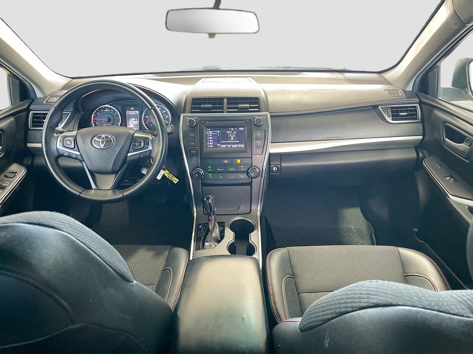 Used 2017 Toyota Camry SE FWD image 13