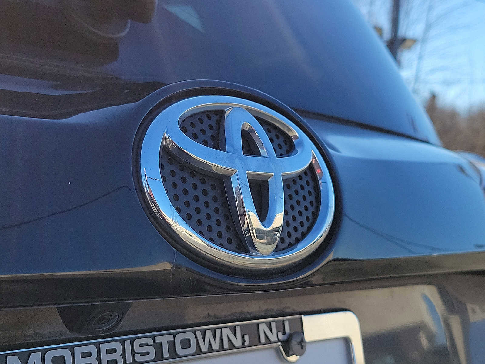 Used 2017 Toyota RAV4 SE image 31