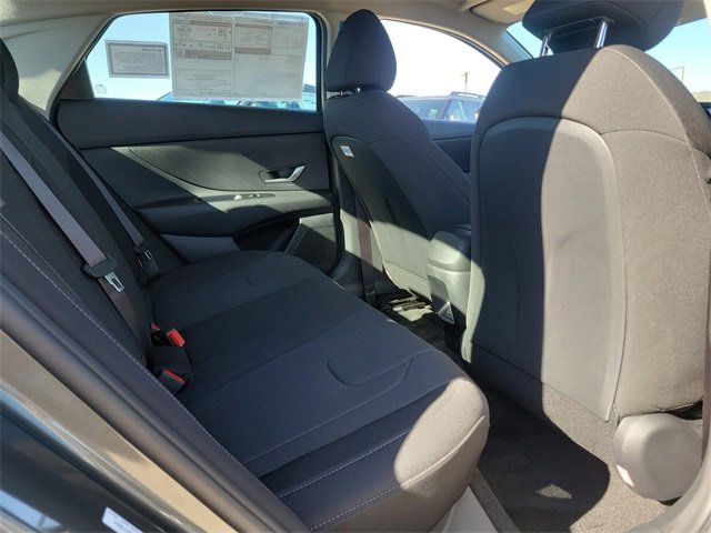 New 2026 Hyundai Elantra SE image 17