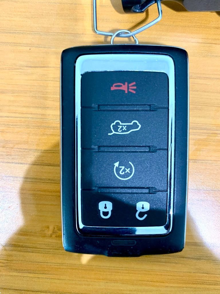 Used 2025 Jeep Wagoneer L Series II AWD/4WD image 54