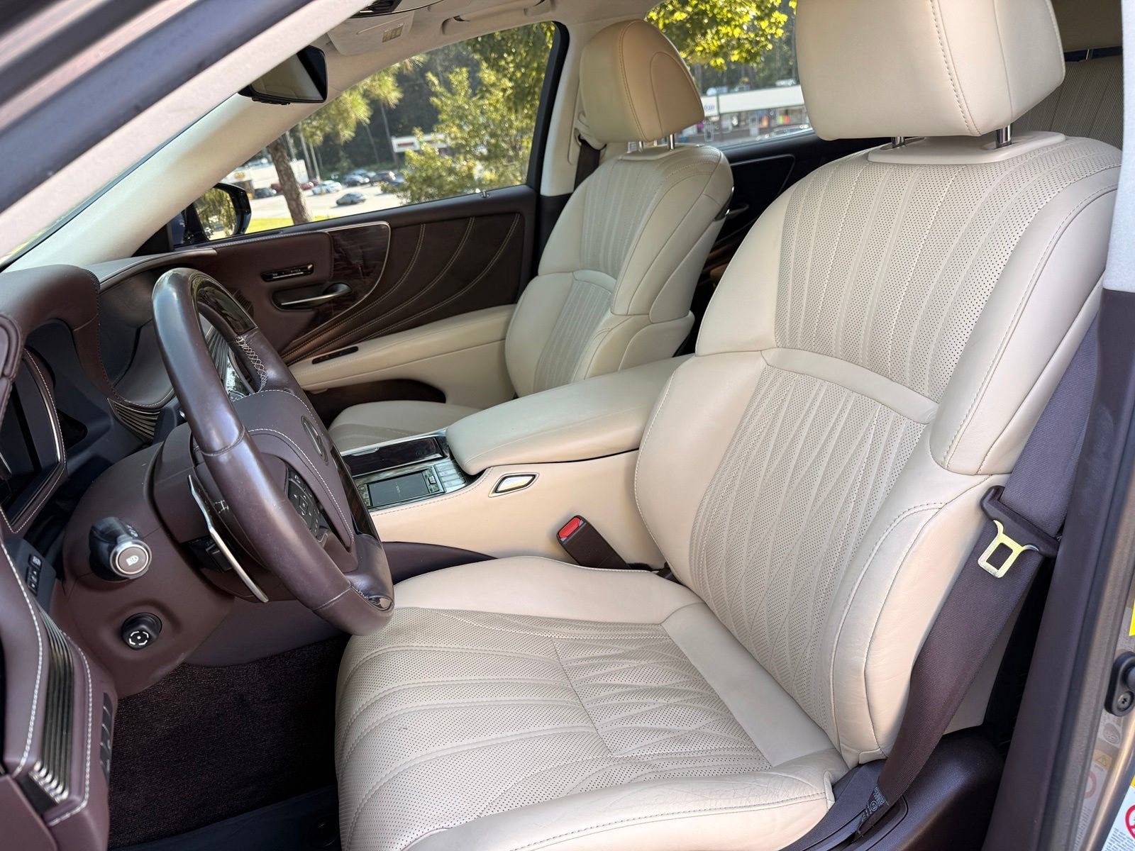 Used 2018 Lexus LS 500 w/ Interior Upgrade Package RWD image 37