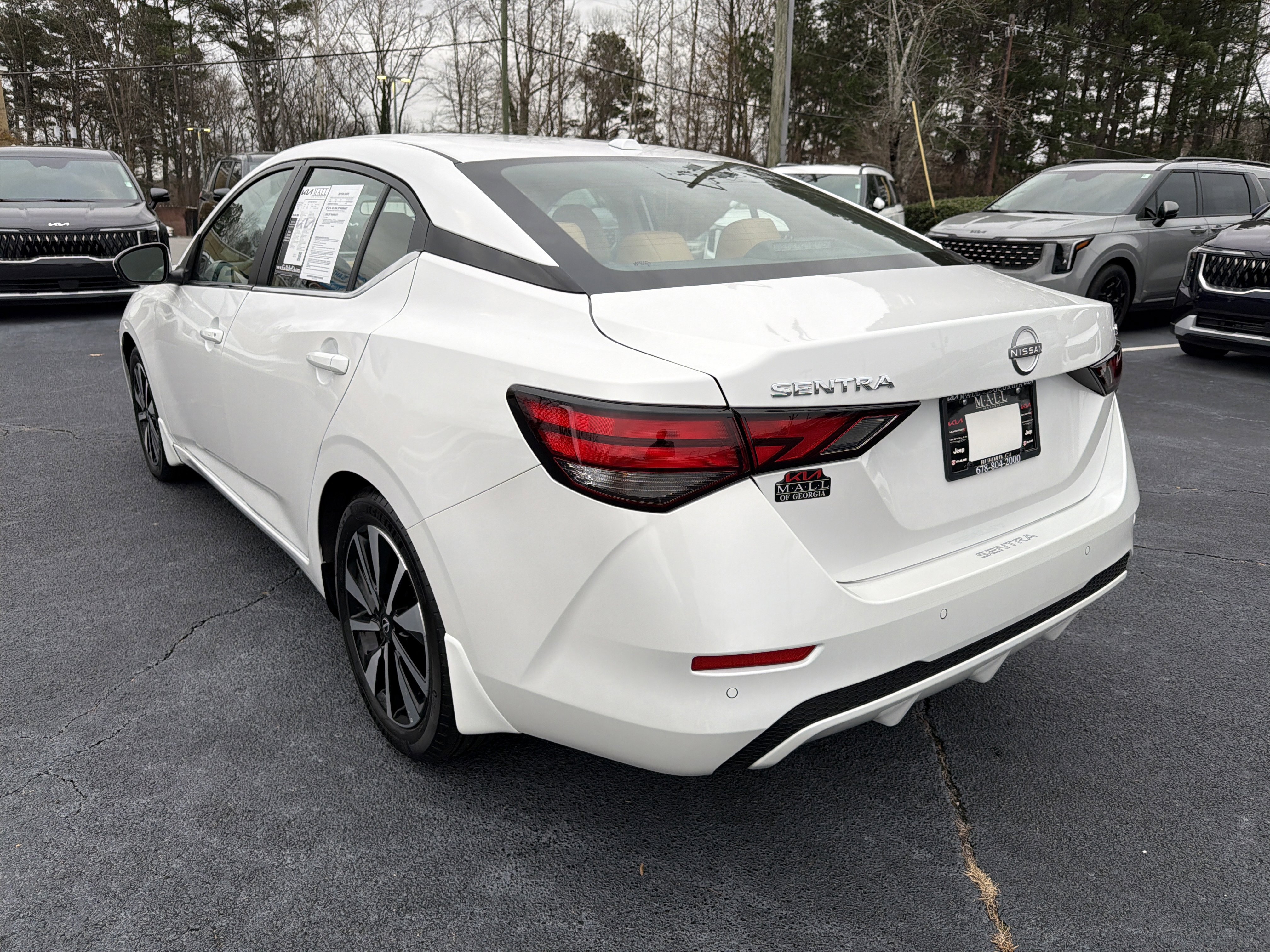 Used 2024 Nissan Sentra SV w/ SV Premium Package image 5