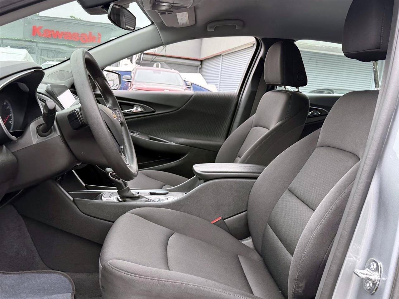 Used 2023 Chevrolet Malibu LT FWD image 9