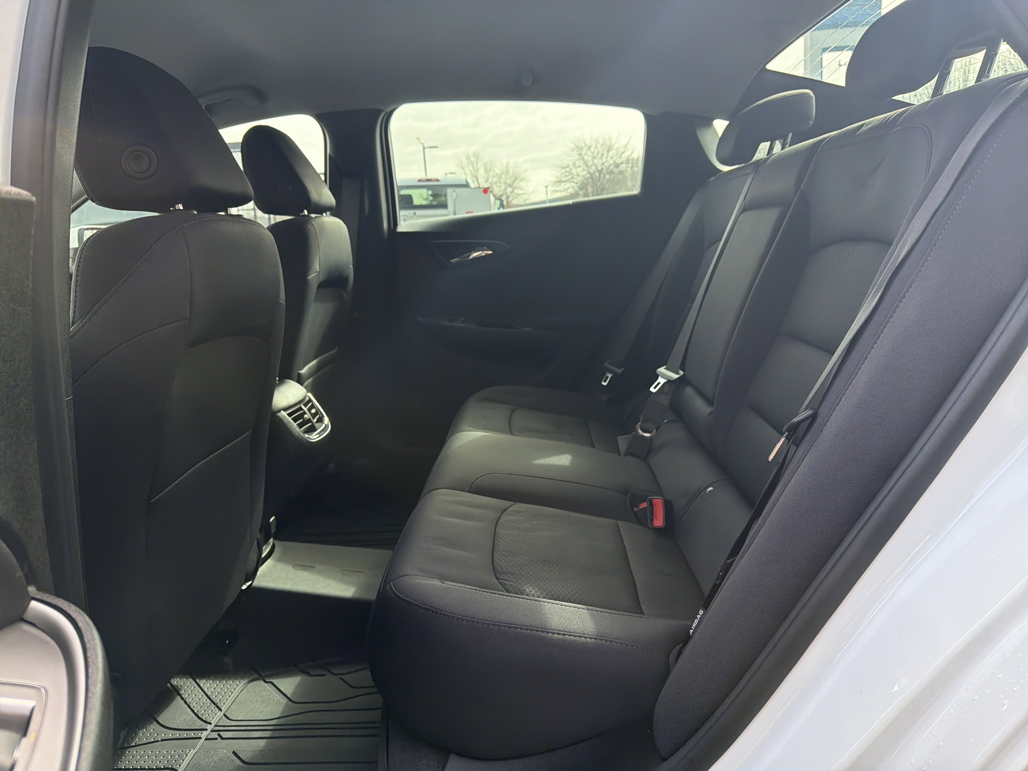 Used 2023 Chevrolet Malibu LT image 29