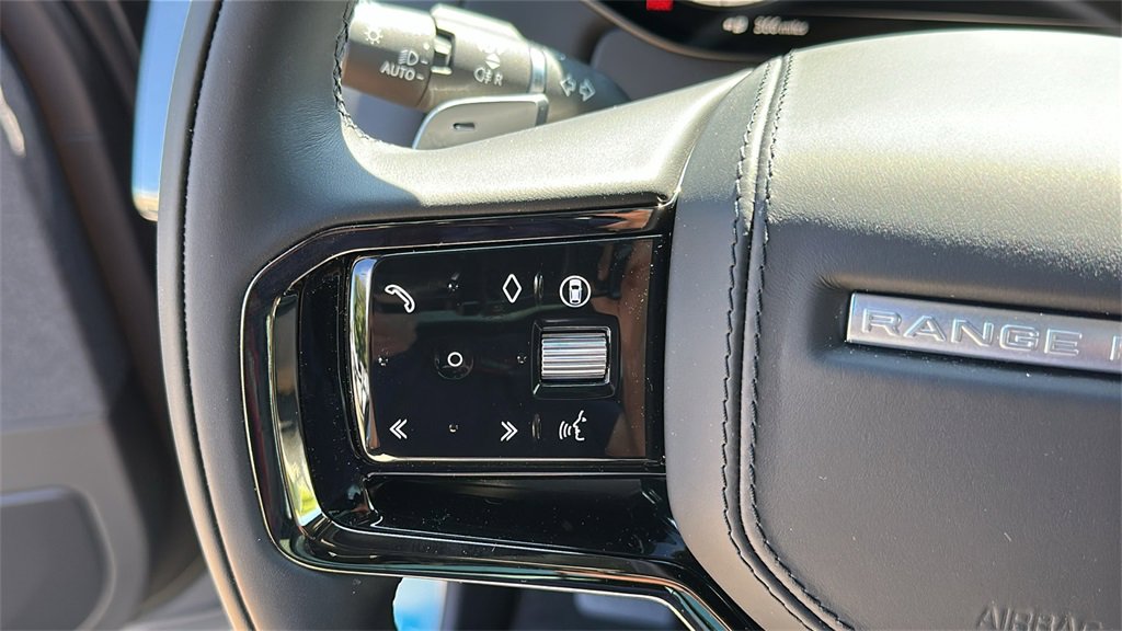 New 2025 Land Rover Range Rover Sport Dynamic SE image 14