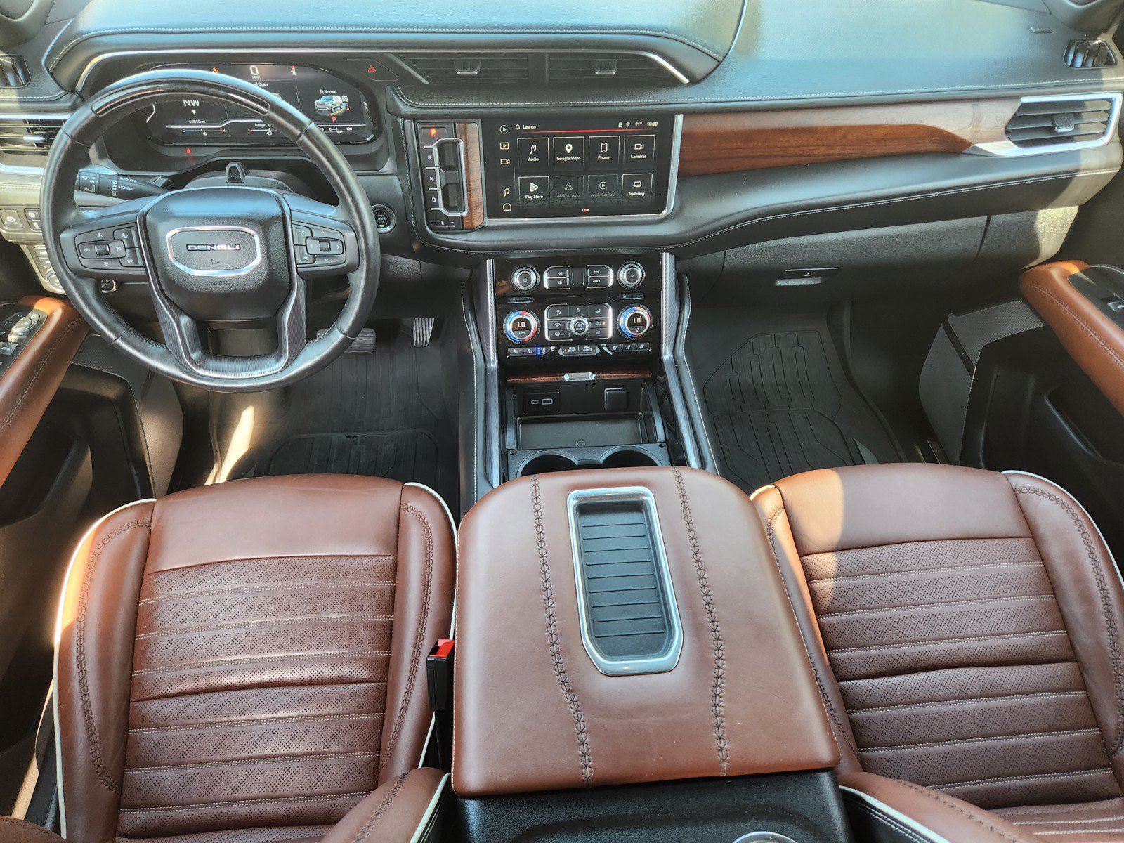 Used 2023 GMC Yukon Denali Ultimate AWD/4WD image 9