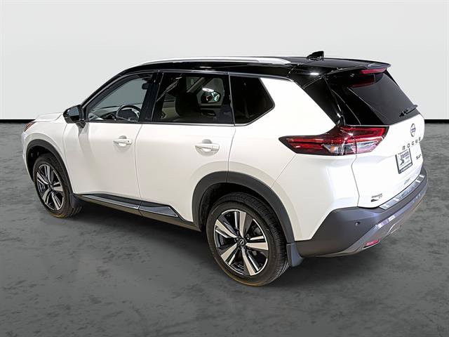 Used 2023 Nissan Rogue SL AWD/4WD image 2