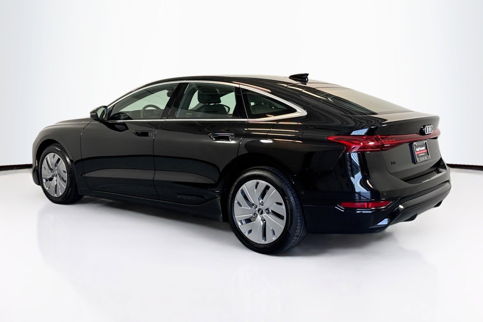 Used 2025 Audi A6 e-tron Premium w/ Ultra Package AWD/4WD image 7