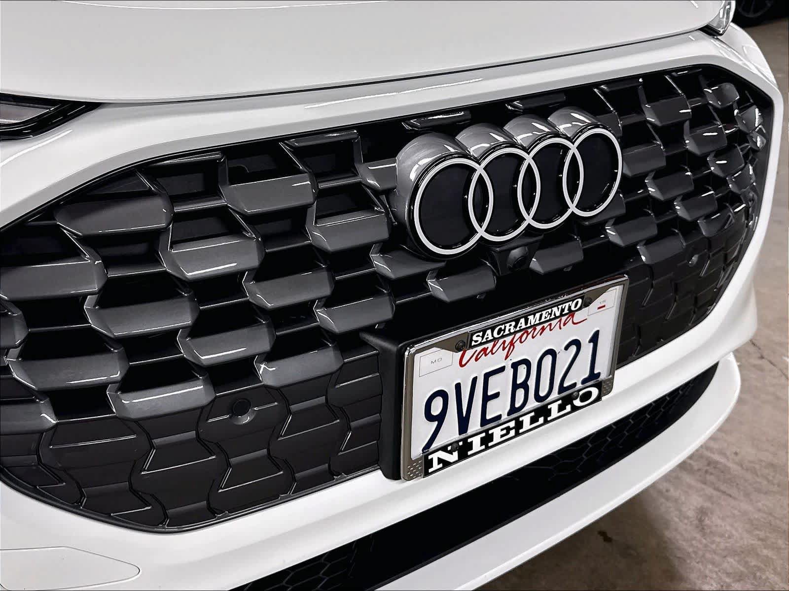 Certified 2025 Audi Q5 Premium AWD/4WD image 31