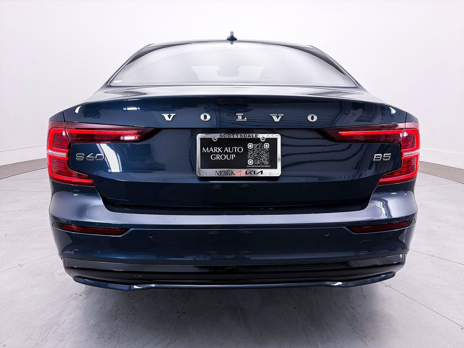 Used 2024 Volvo S60 B5 Plus FWD image 16