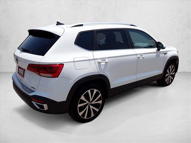 Used 2023 Volkswagen Taos SE AWD/4WD image 4