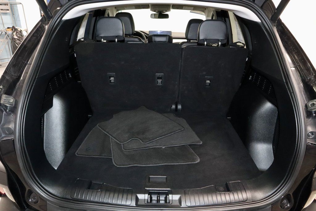 Used 2025 Ford Escape Platinum image 15