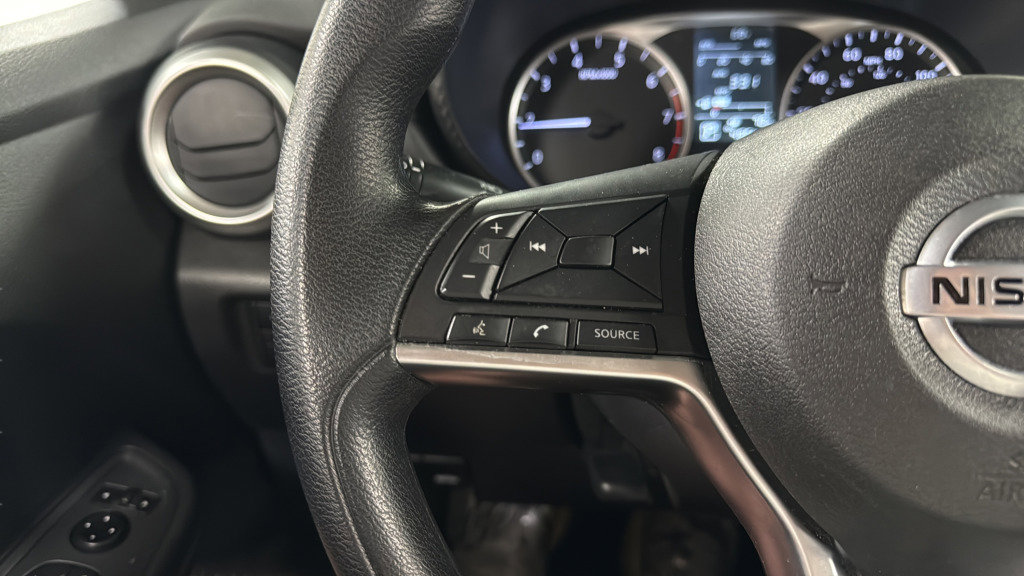 Used 2022 Nissan Versa S w/ Trunk Package image 22