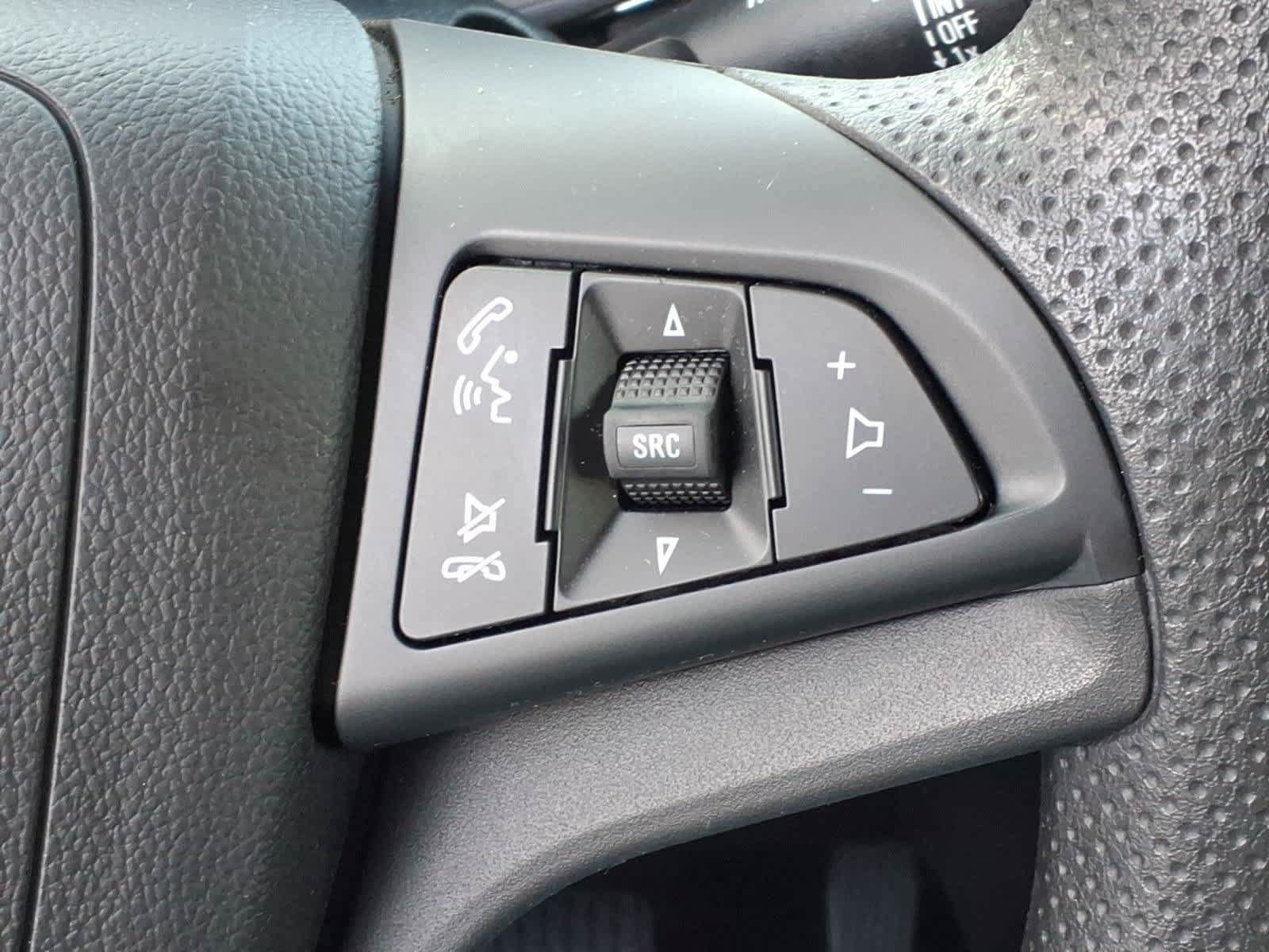 Used 2021 Chevrolet Trax LT AWD/4WD image 19