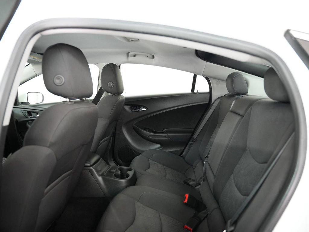 Used 2018 Chevrolet Volt LT FWD image 36