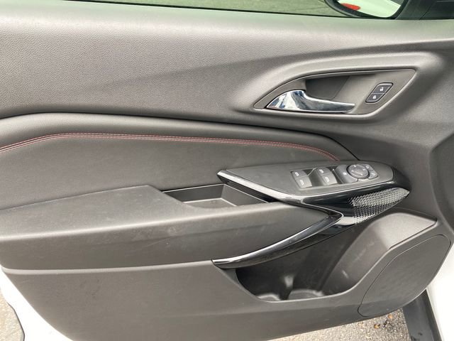 Certified 2025 Chevrolet Trax RS w/ Driver Confidence Package FWD image 12