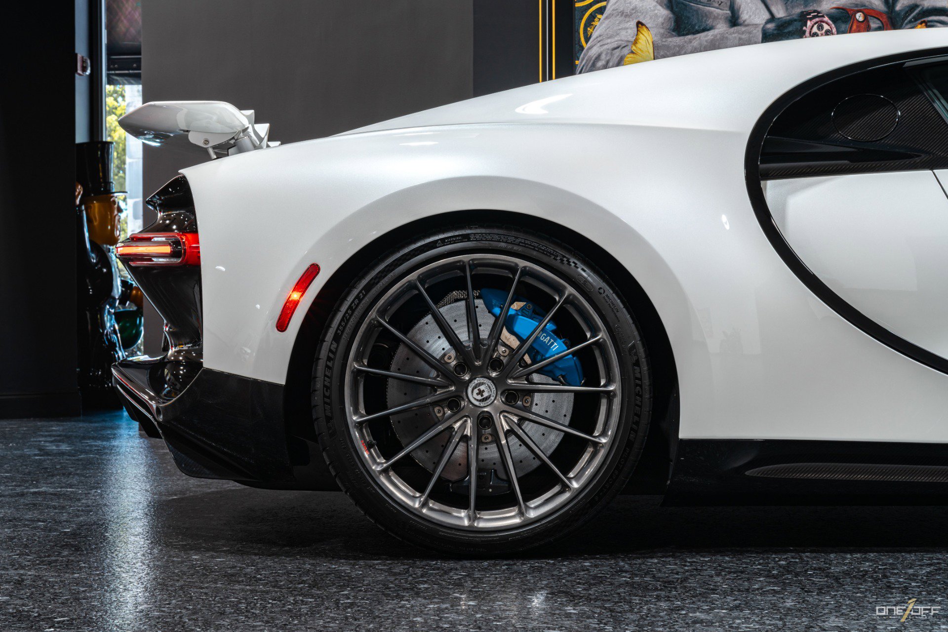 Used 2019 Bugatti Chiron image 31