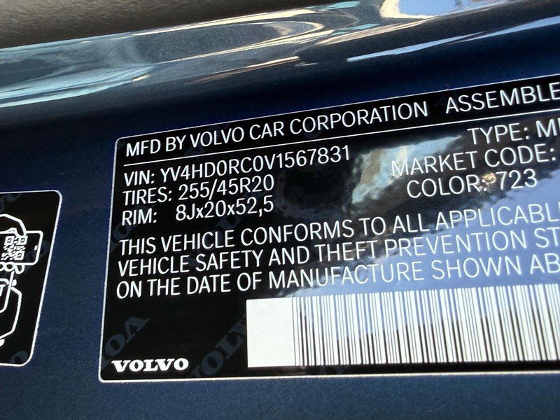 New 2027 Volvo XC60 T8 Plus AWD/4WD image 15