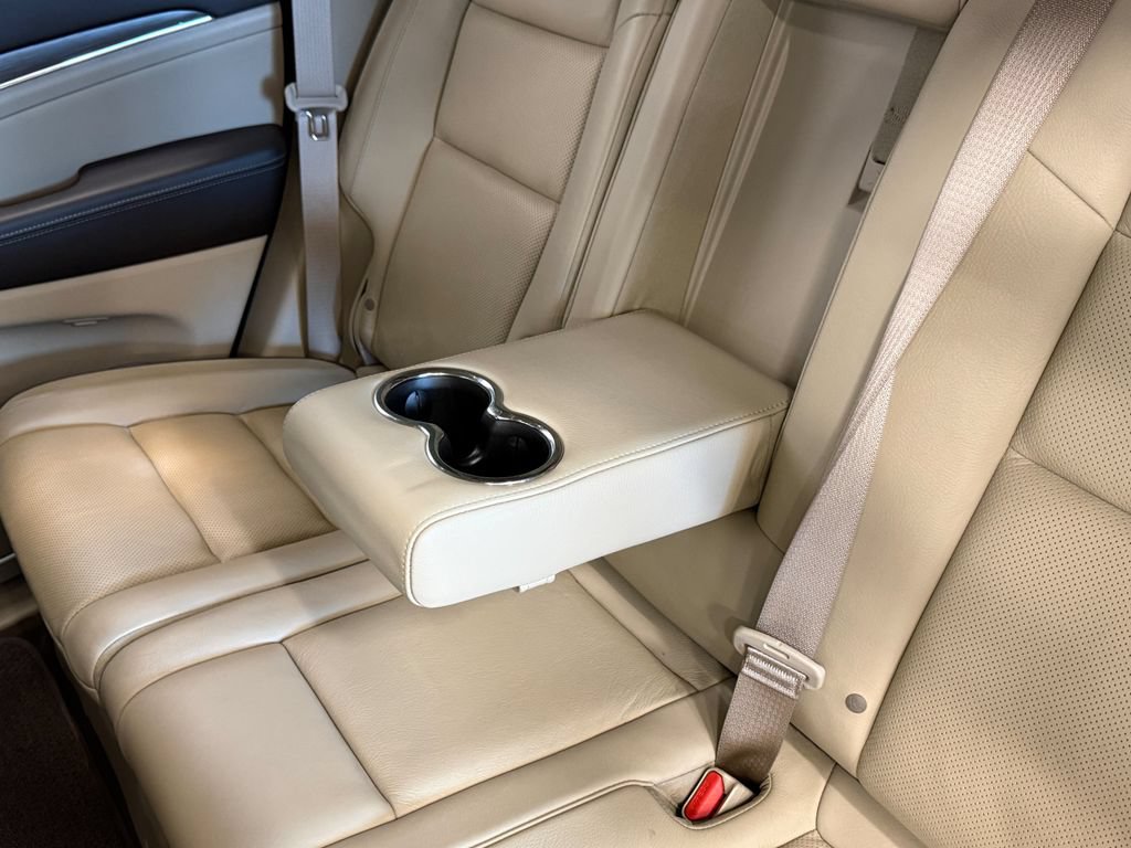 Used 2021 Jeep Grand Cherokee Summit AWD/4WD image 37