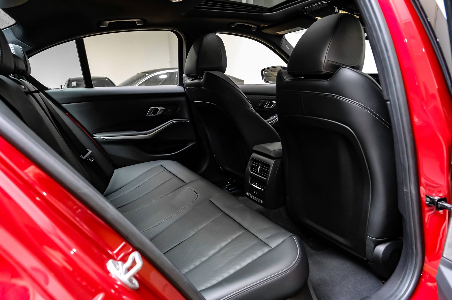 Used 2025 BMW M340i image 40