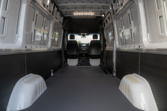 Used 2025 Mercedes-Benz Sprinter 2500 image 11