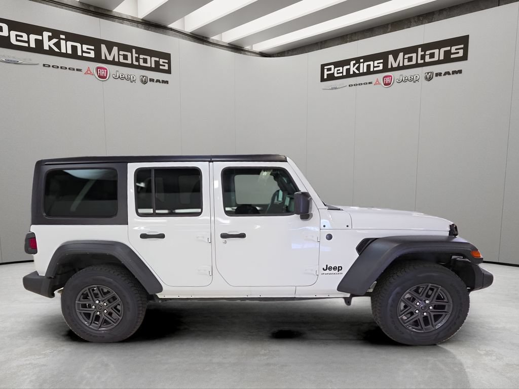 Used 2024 Jeep Wrangler Unlimited Sport AWD/4WD image 6
