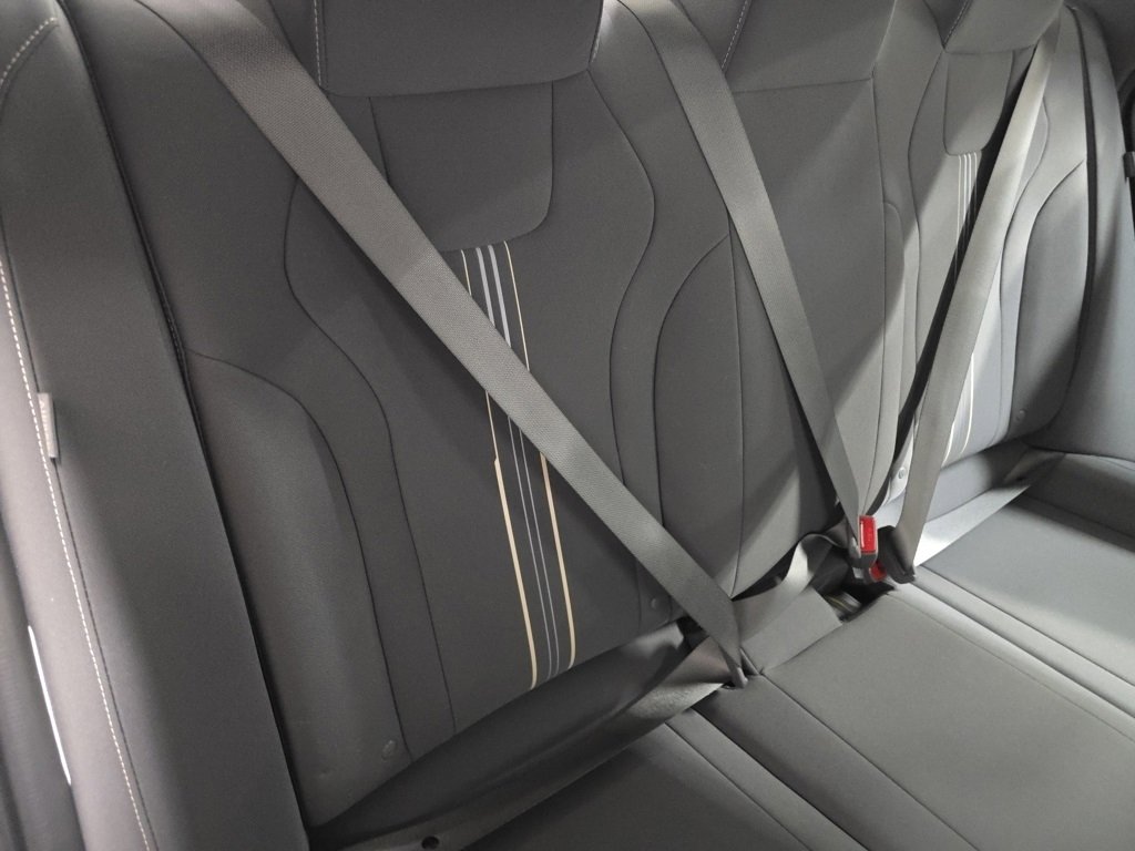 Used 2025 Hyundai Elantra Sport image 22