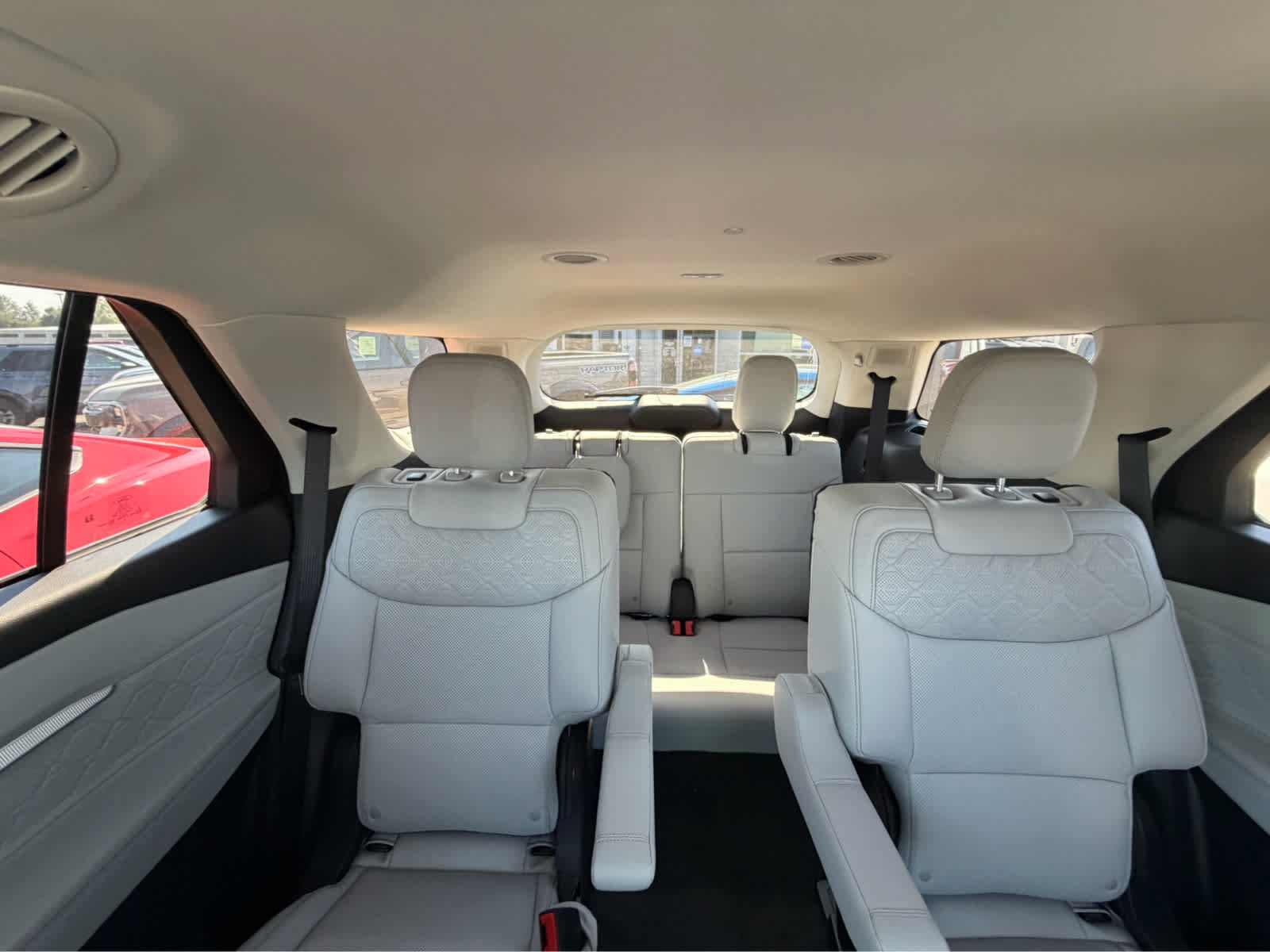New 2026 Ford Explorer Platinum w/ LUX Leather Package AWD/4WD image 20