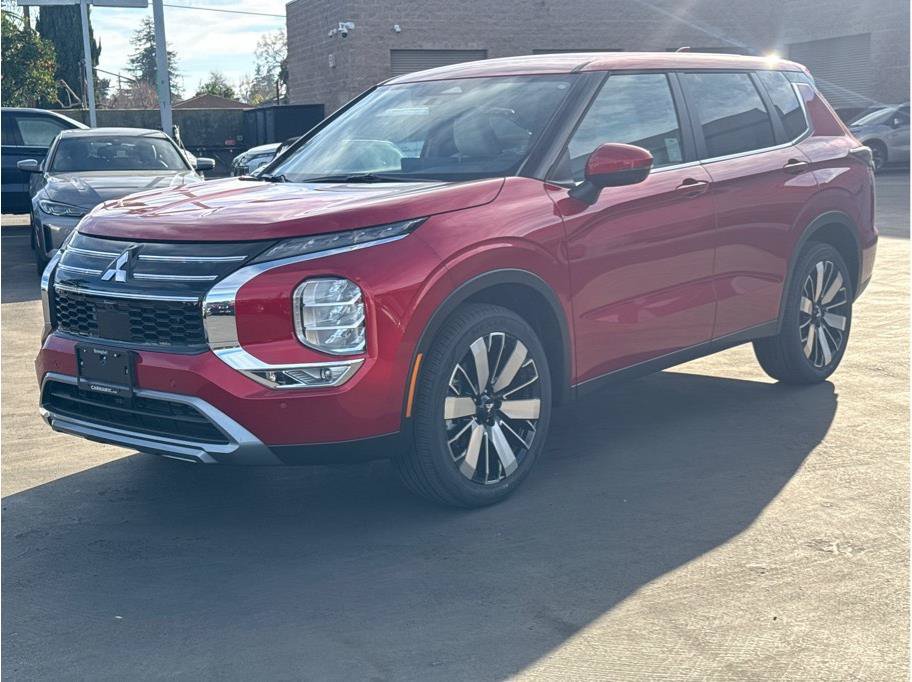 New 2026 Mitsubishi Outlander SE FWD image 2