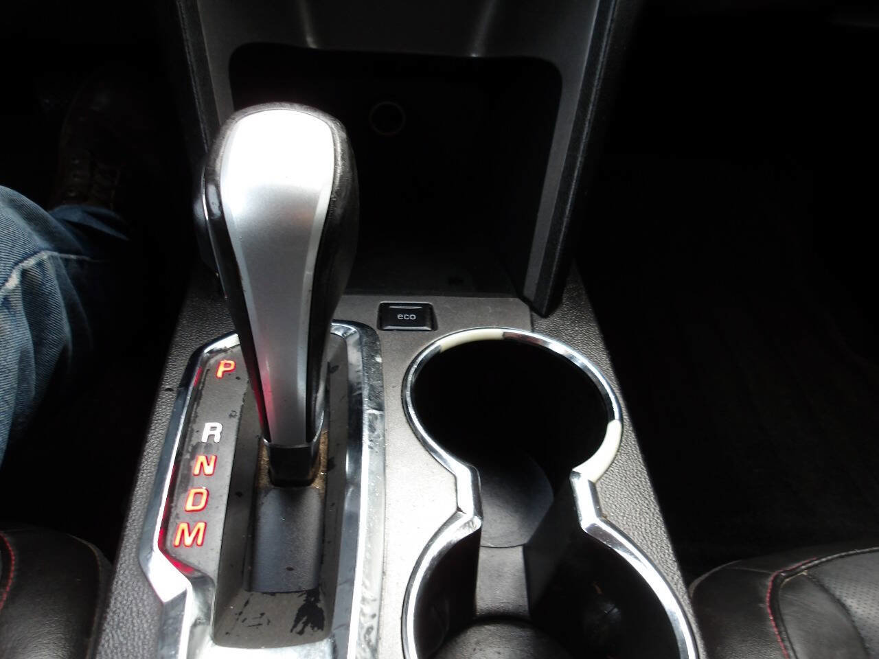 Used 2011 GMC Terrain SLT image 16