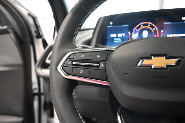 New 2027 Chevrolet Traverse LT w/ Sun and Wheel Package FWD image 23