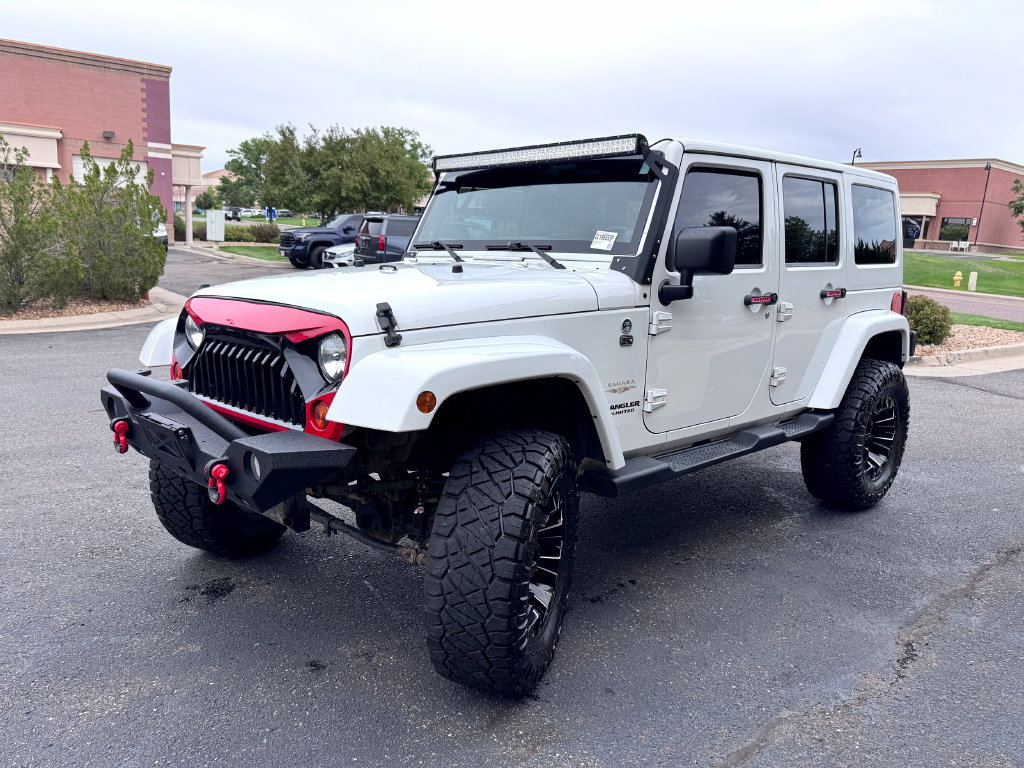 Used 2012 Jeep Wrangler Unlimited Sahara w/ Connectivity Group AWD/4WD image 4