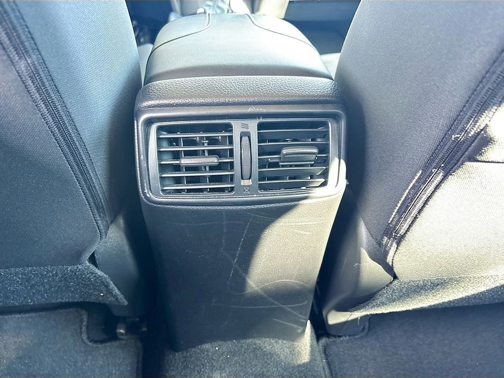 Used 2022 Nissan Rogue Sport SV image 30