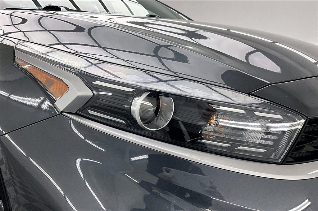 Used 2022 Kia Forte LXS image 29