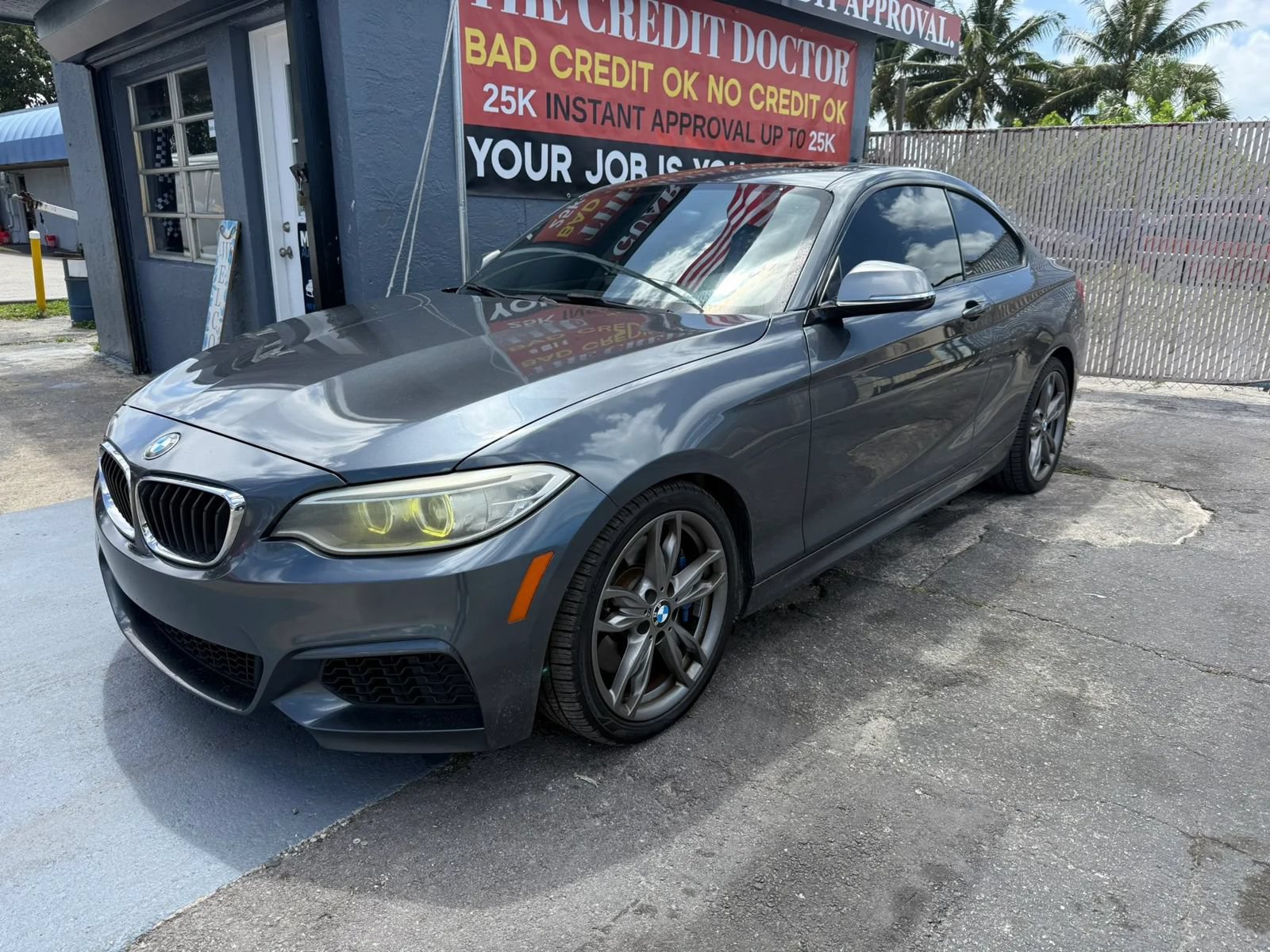 Used 2015 BMW M235i Coupe RWD image 2