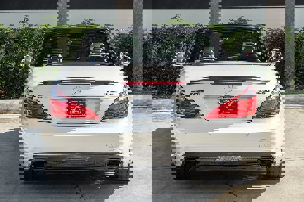 Used 2015 Mercedes-Benz SL 550 image 7