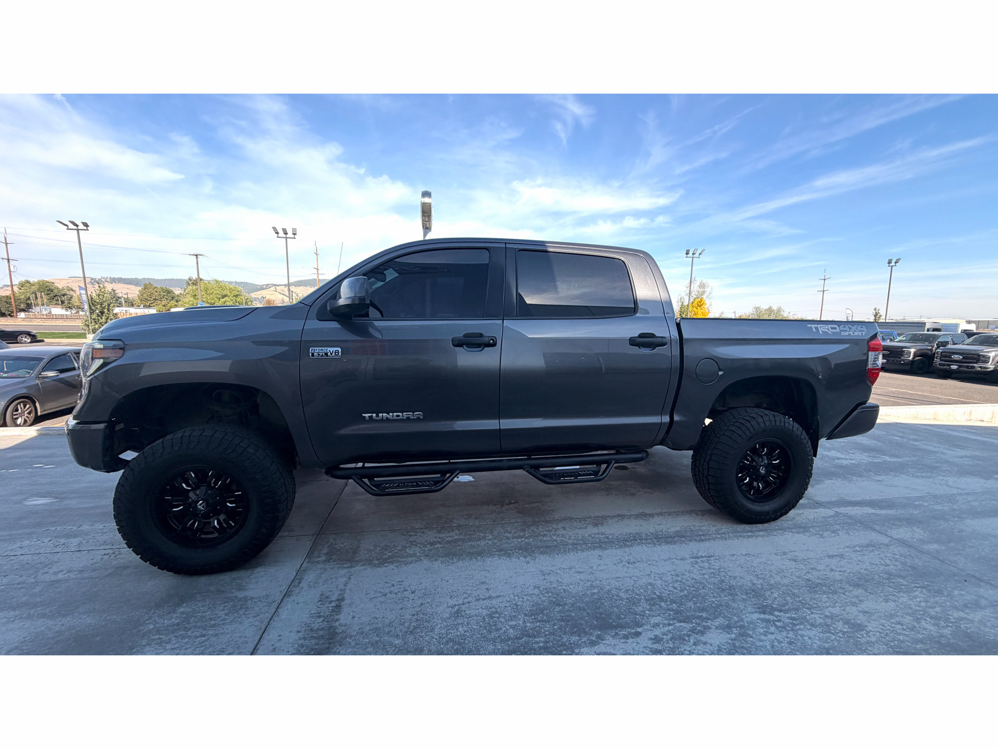 Used 2019 Toyota Tundra SR5 AWD/4WD image 6