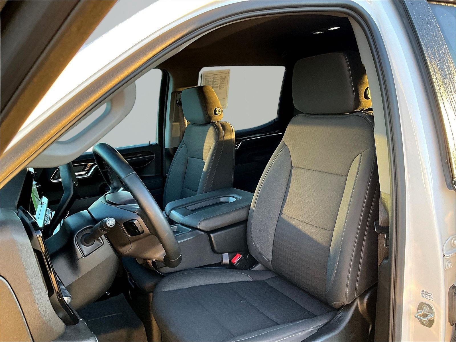 Used 2023 Chevrolet Silverado 1500 RST AWD/4WD image 19