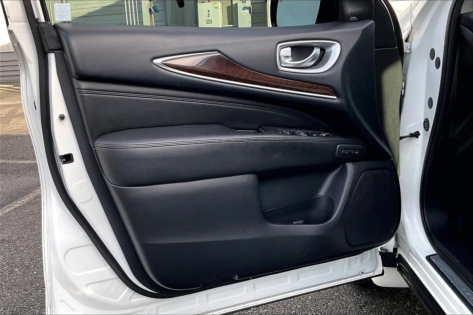 Used 2014 INFINITI QX60 Luxe image 23