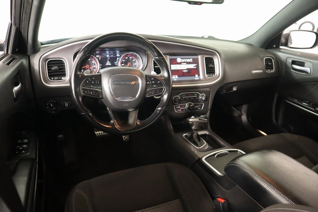 Used 2021 Dodge Charger SXT w/ Driver Convenience Group image 2