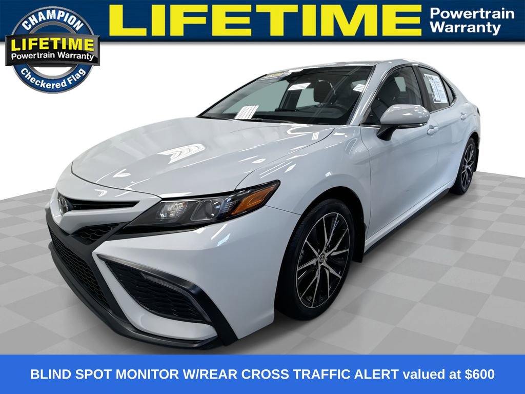 Used 2023 Toyota Camry SE w/ Convenience Package AWD/4WD image 1