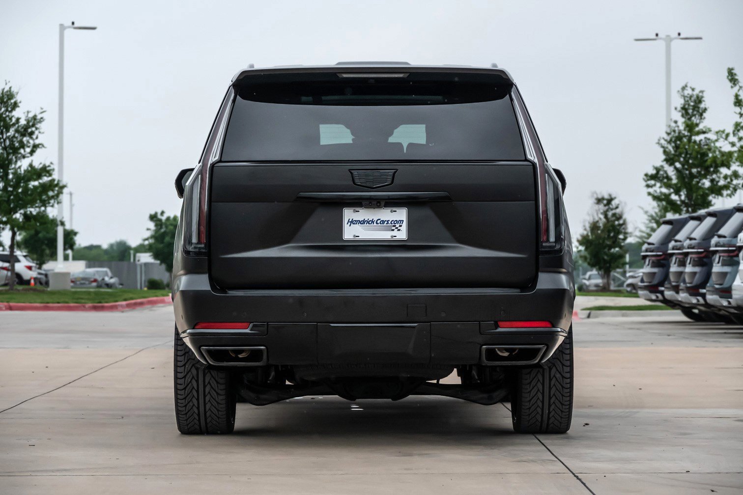 Used 2026 Cadillac Escalade Platinum Sport w/ LPO, ONYX Package AWD/4WD image 8