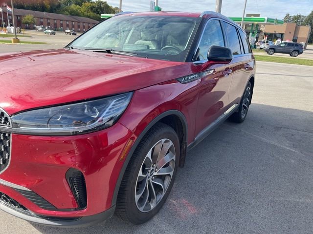 Used 2025 Lincoln Aviator Reserve w/ Illumination Package image 1