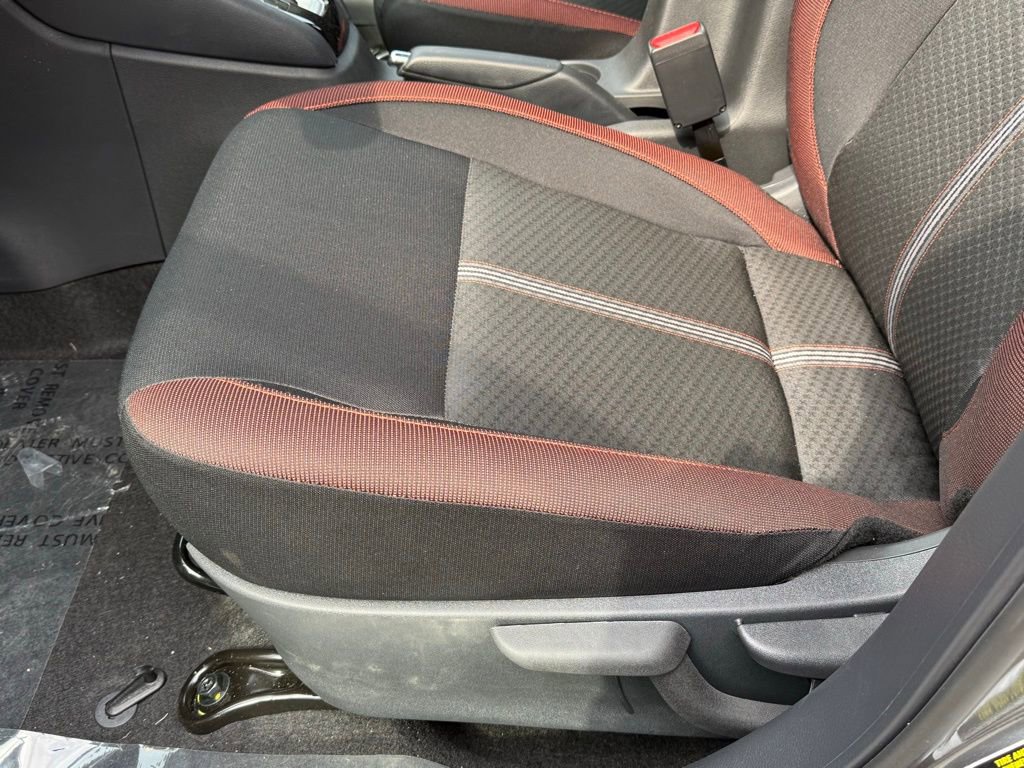 New 2025 Nissan Versa SR w/ Trunk Package image 16