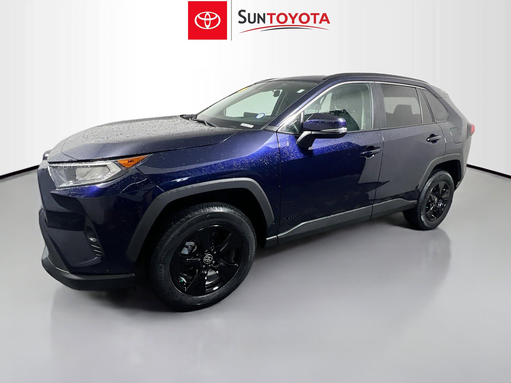 Used 2021 Toyota RAV4 XLE w/ Convenience Package image 9