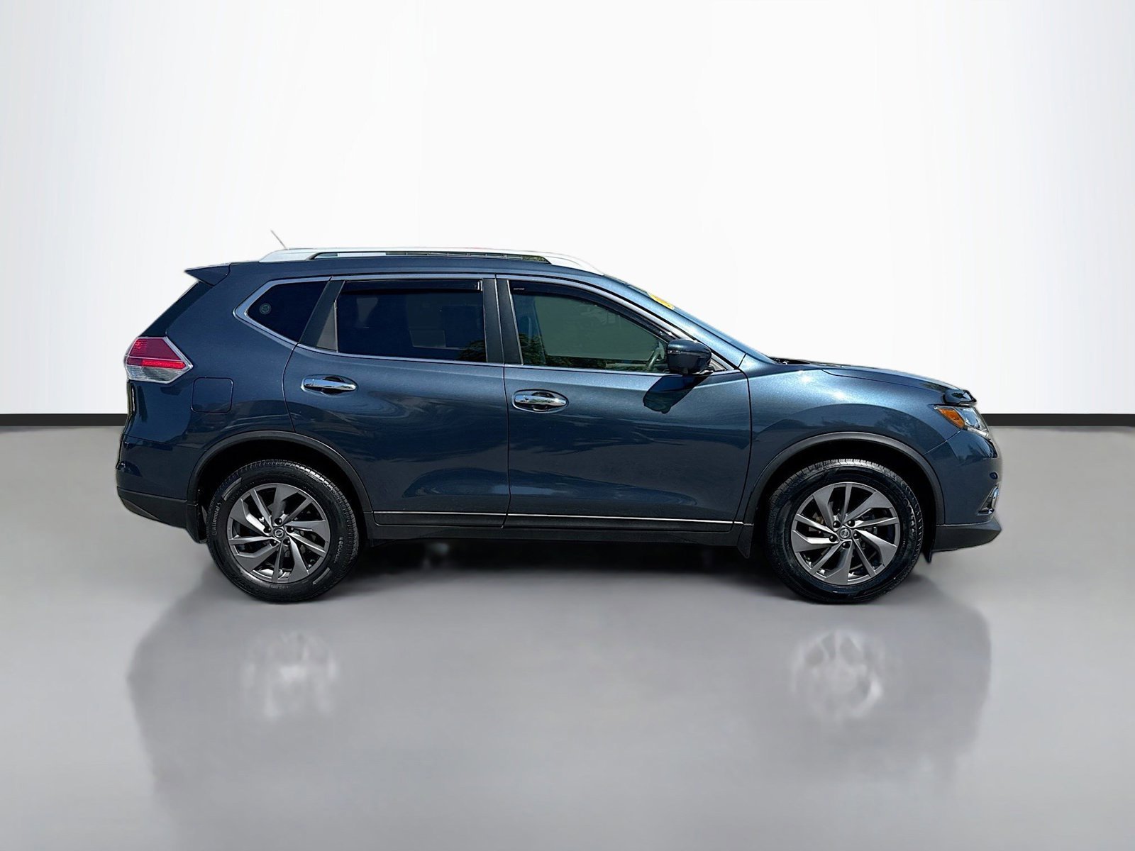 Used 2016 Nissan Rogue SL w/ SL Premium Package AWD/4WD image 8