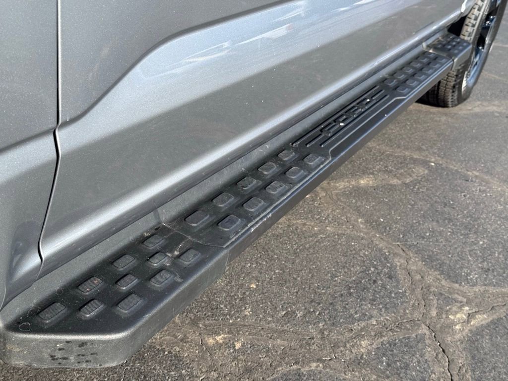 Used 2023 Ford F150 Lightning XLT image 39