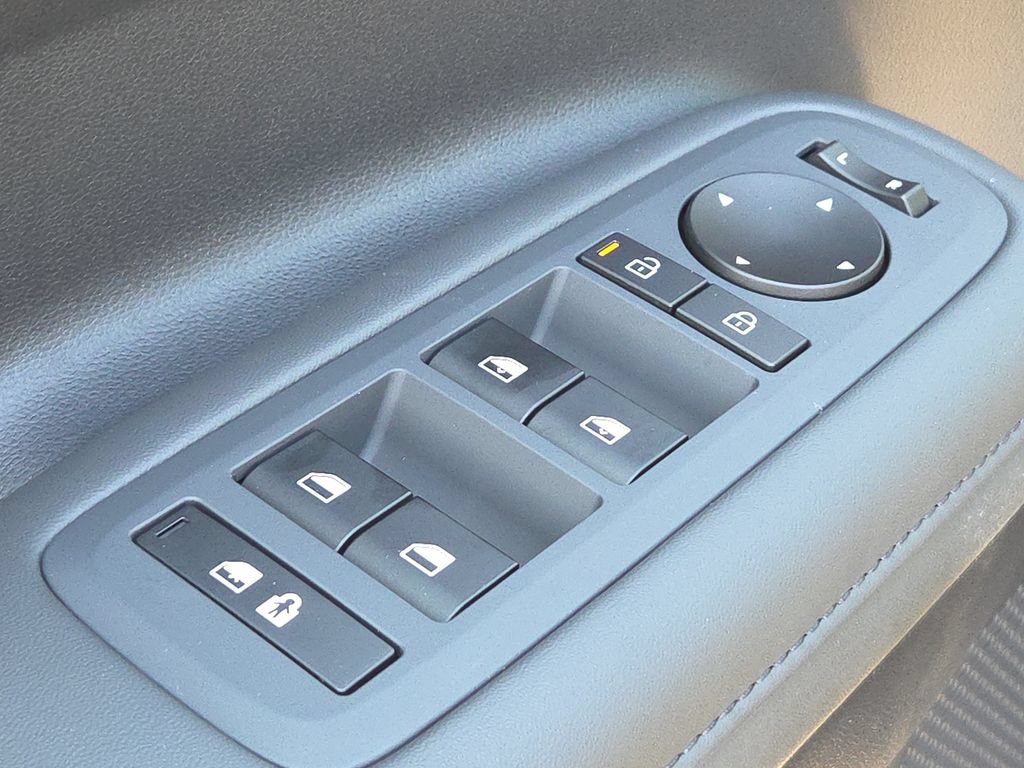 Used 2026 Hyundai Santa Fe SEL FWD image 17