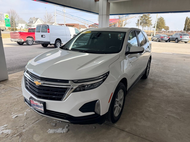 Used 2023 Chevrolet Equinox LT AWD/4WD image 2