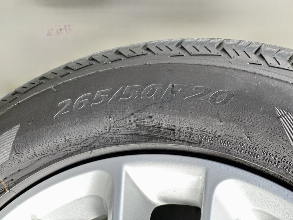 Used 2025 Dodge Durango GT AWD/4WD image 32